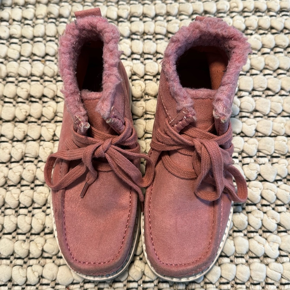 Gap Kids Size 12 Suede Booties